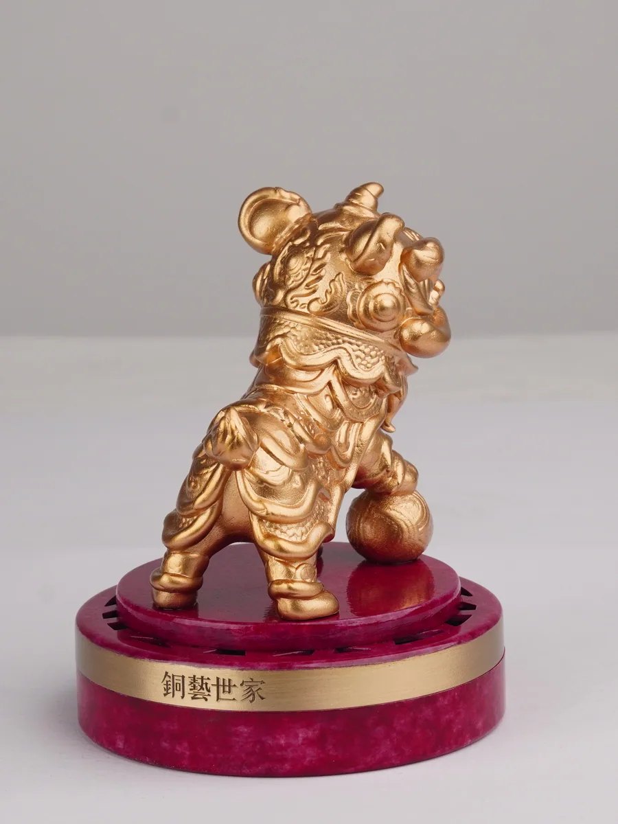 瑞狮踏财来 · 另一角度