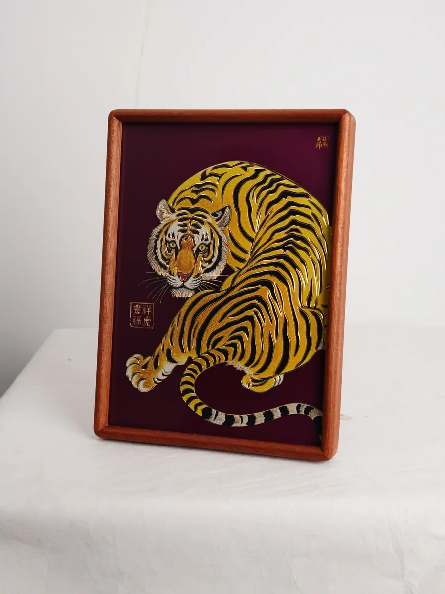 版画风格 · 祥虎啸福 · 虎 · 另一角度