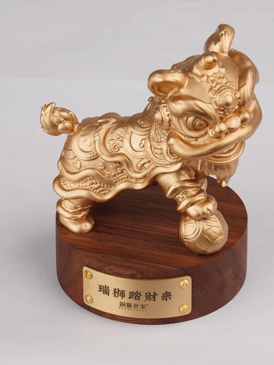 瑞狮踏财来 · 俯视细节